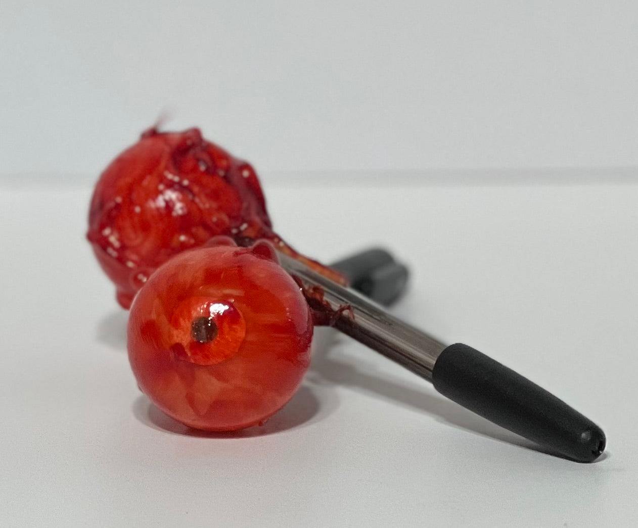 Eyeball Pen